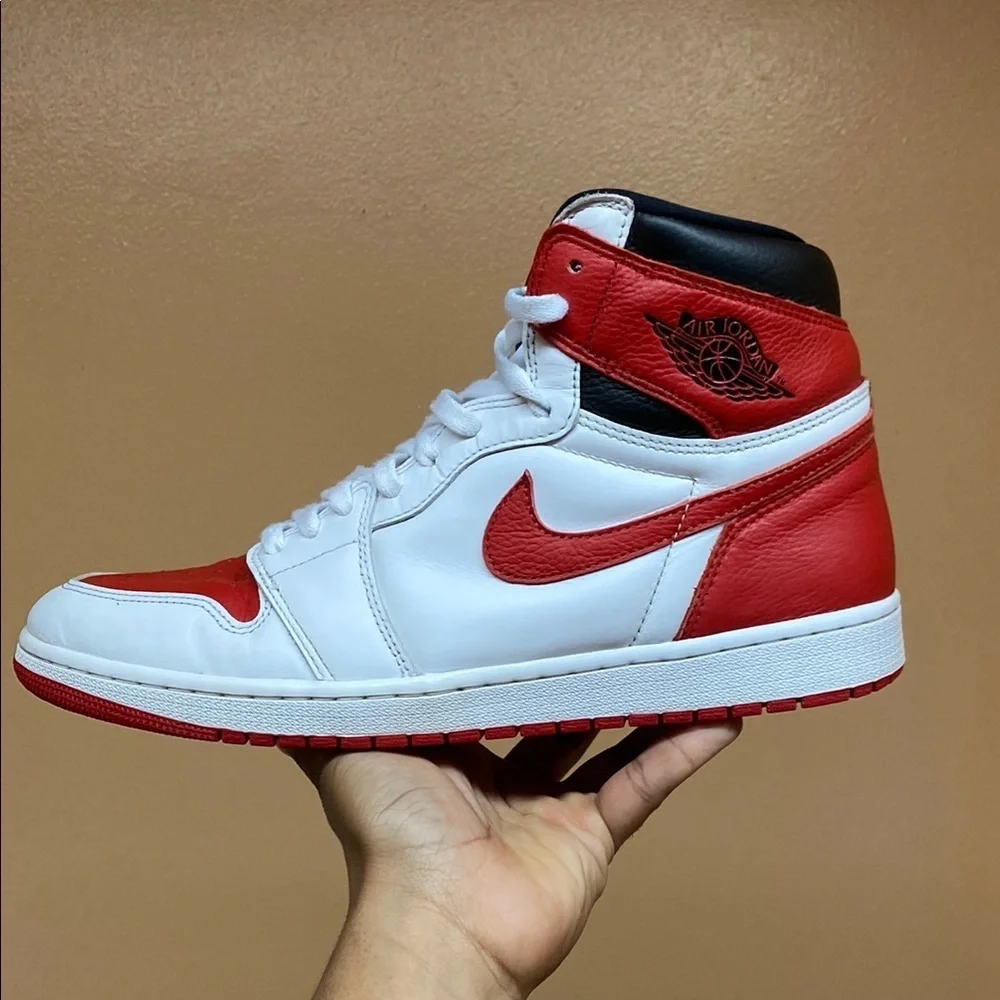 Air Jordan 1 Retro High OG “Heritage”
